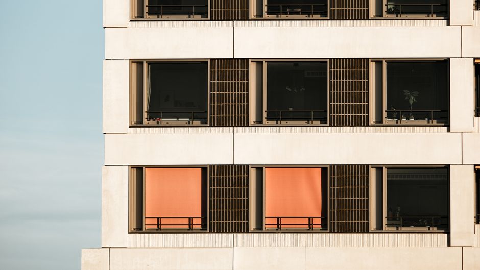 Energie besparen met geavanceerde zonweringtechnologie